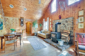 Cozy Appalachian Getaway 5 Mi to Prospect Peak!